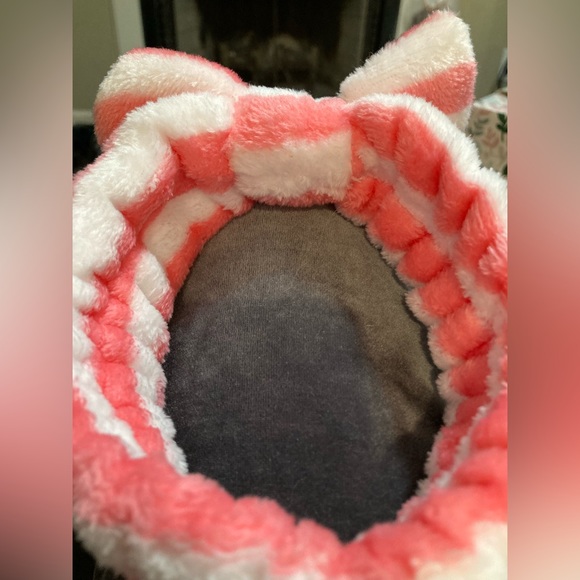 Soft and stretchy headband in pink/white stripes - Picture 3 of 3